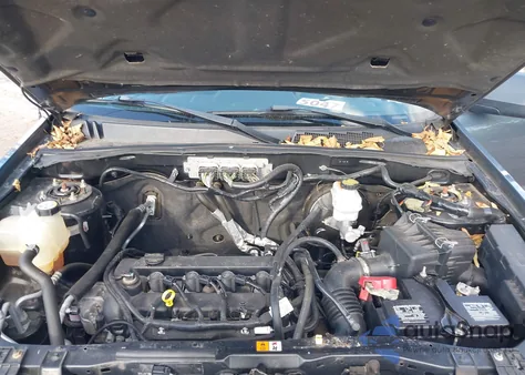 2010 Ford Escape Xlt из США, поврежденный, VIN 1FMCU9D72AKC30136